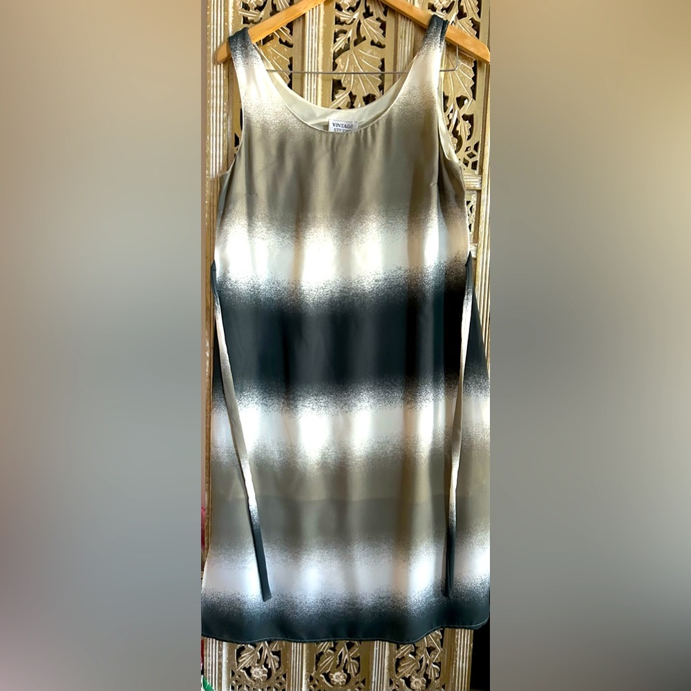 Ombre Gradient Dress Midi Sleeveless Lined Dress Gray Crème Charcoal Side slit